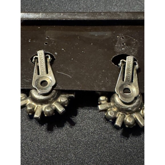 Les Bernard Rhinestone Vintage Clip On Earrings on Card - Picture 3 of 4